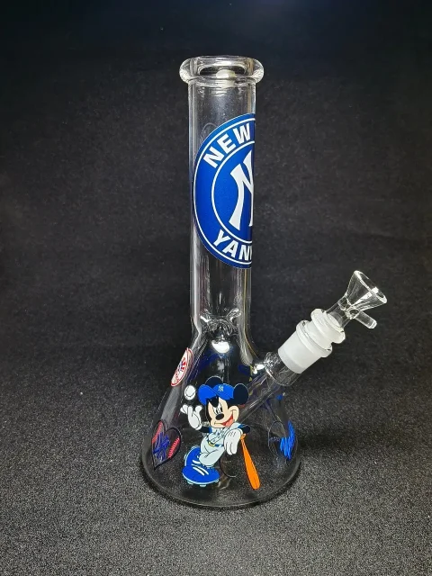 10 New York Yankees Beaker Glass Bong-2 10 New York Yankees Beaker Glass Bong