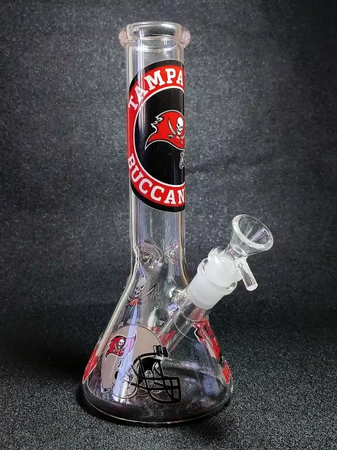 10 Tampa Bay Buccaneers Beaker Glass Bong 10 Tampa Bay Buccaneers Beaker Glass Bong