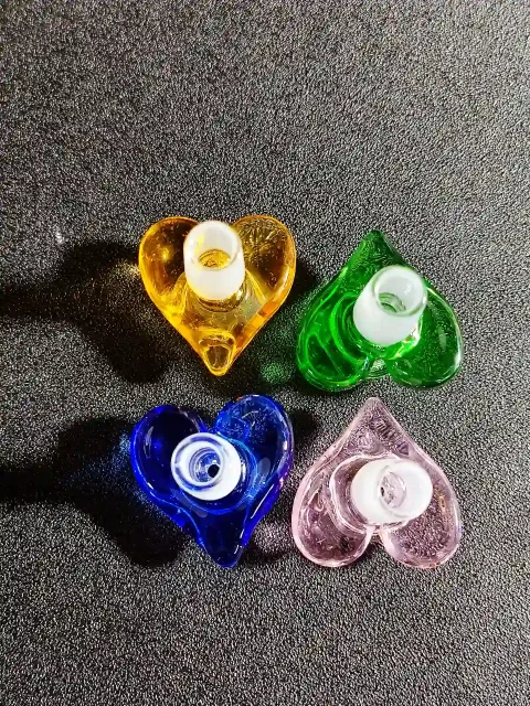 14mm-male-heart-shaped-glass-bong-bowl