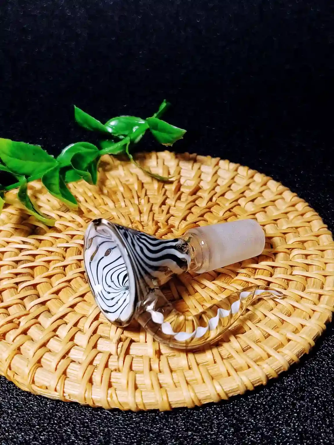 14mm Zebra Swirl Bong Bowl with Spiral Horn Handle