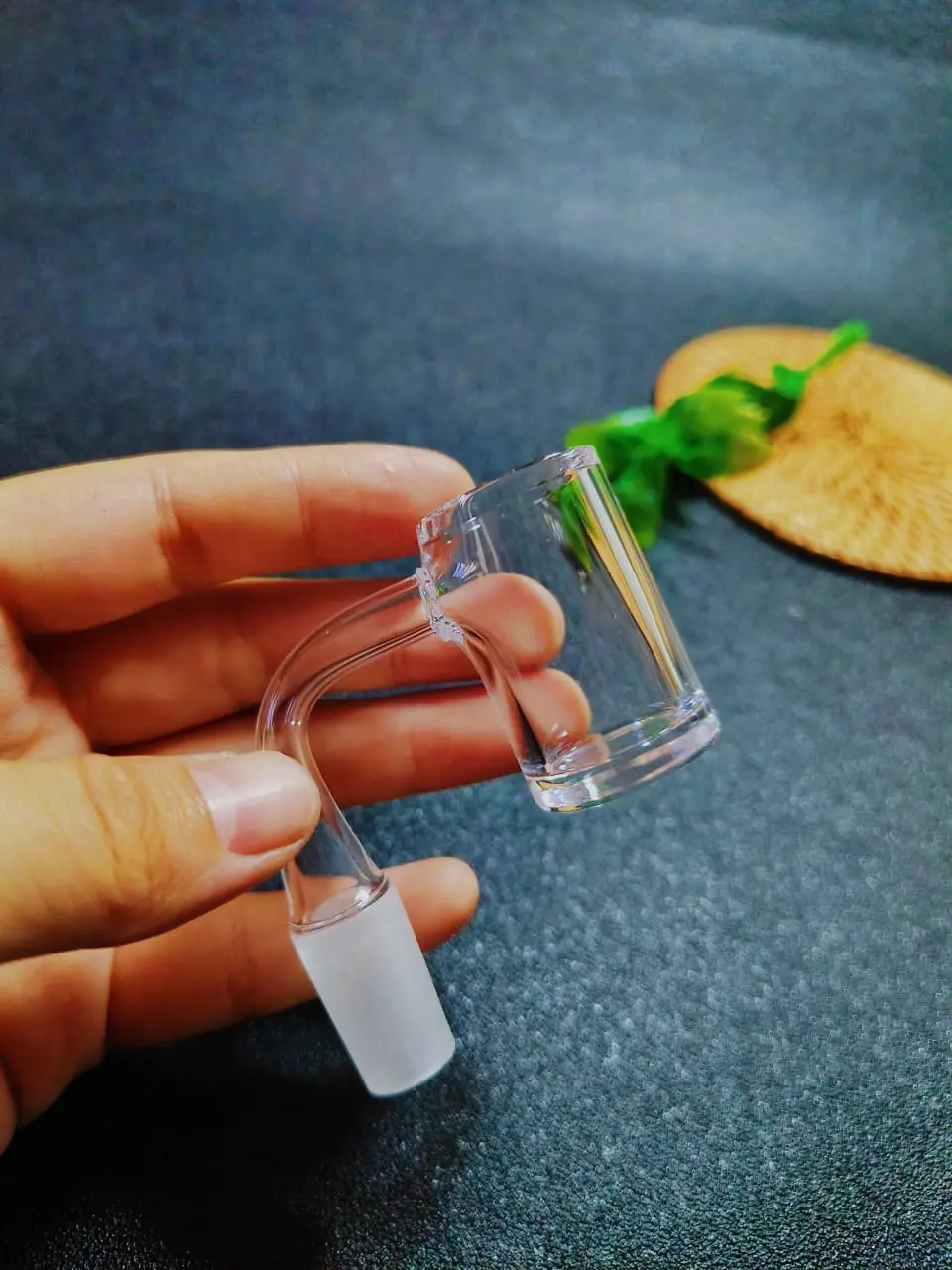25mm Flat Top Quartz Bucket Banger - 14mm male/ 90°/4mm