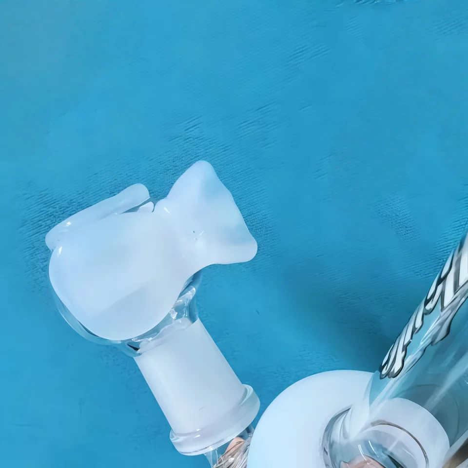 7″ Doll-Inspired Glass Bong with White Bow Accents