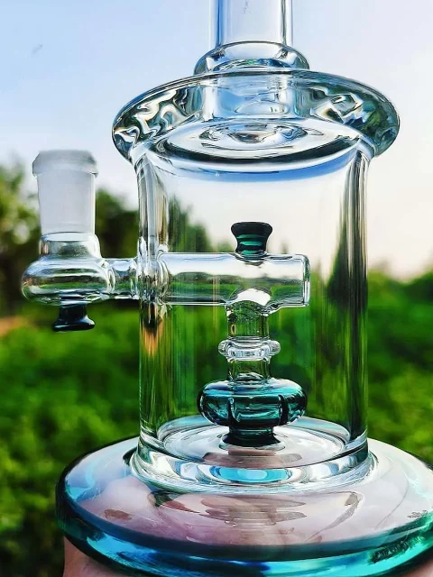 9” Emerald Disc Perc Glass Bong 9” Emerald Disc Perc Glass Bong