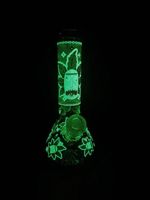 Rick & Morty Cannabis Leaf Glow Beaker Glass Bong Rick & Morty Cannabis Leaf Glow Beaker Glass Bong
