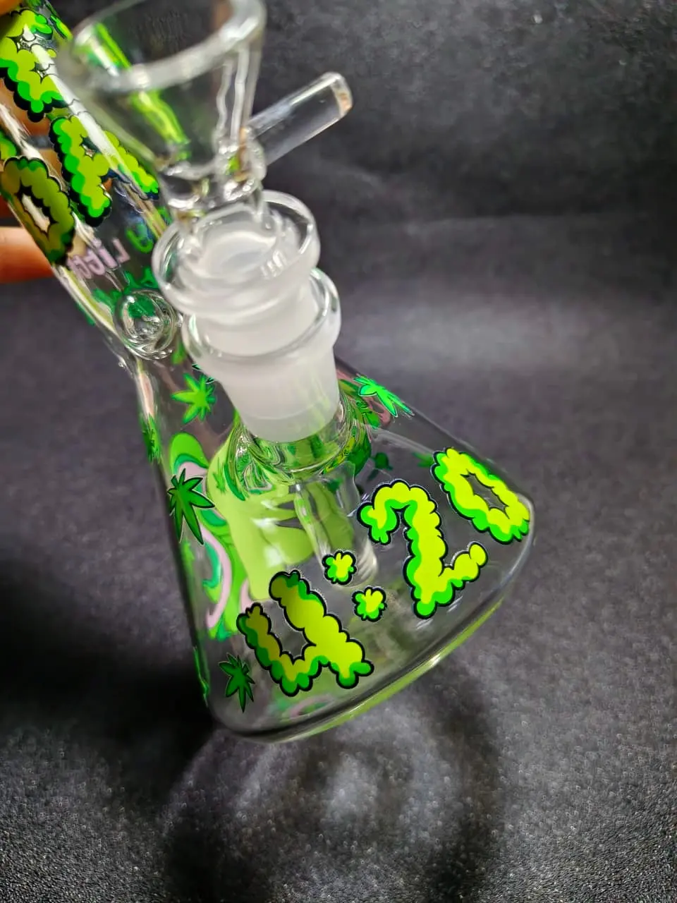 Smoke Weed Every Day Graffiti Bubble Letter Beaker Bong