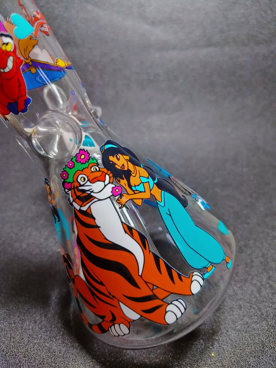 Aladdin Genie Magic Carpet Beaker Glass Bong