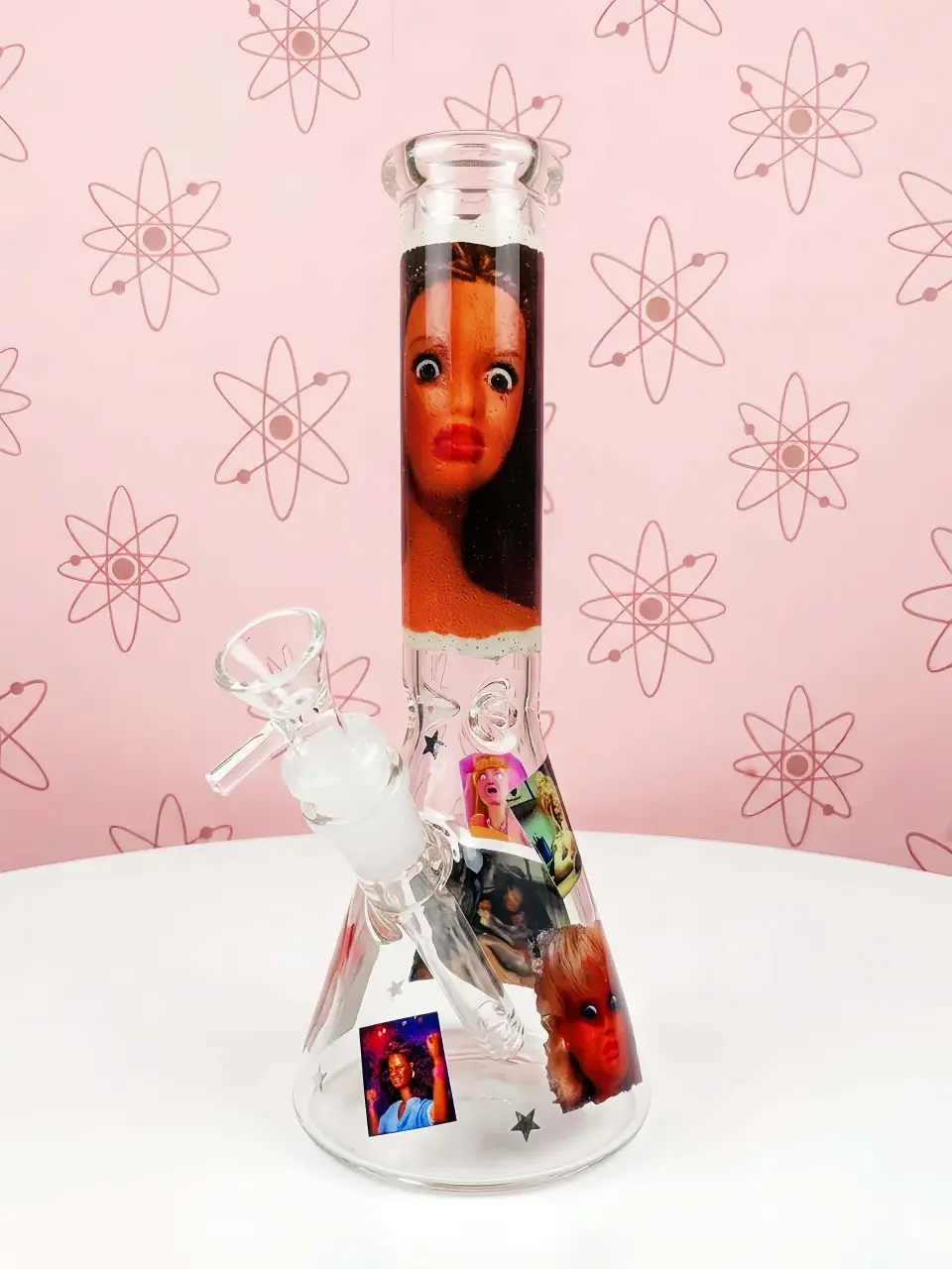 Barbie Shock Reaction Party Meme Beaker Glass Bong - Image 6