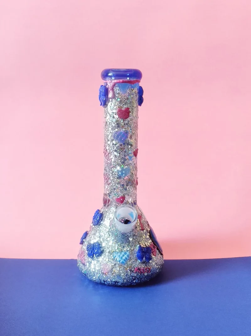Bedazzled Kawaii Glitter Bong – 9.5" of Sparkly Hello Style