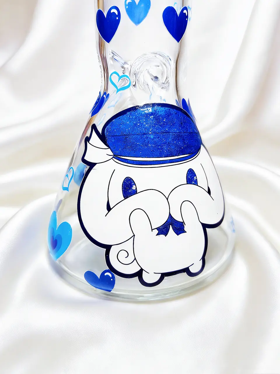 8" 5mm Cinnamoroll Deep Blue Heart Beaker Glass Bong