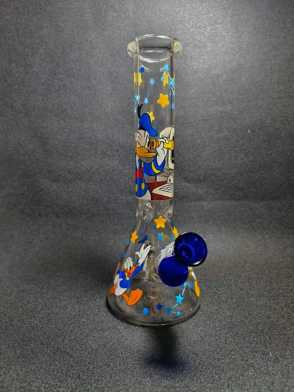10" Donald Duck Sailor Adventure Star Beaker Glass Bong