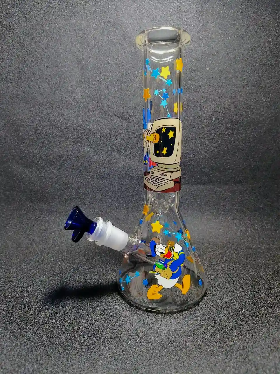 10" Donald Duck Sailor Adventure Star Beaker Glass Bong