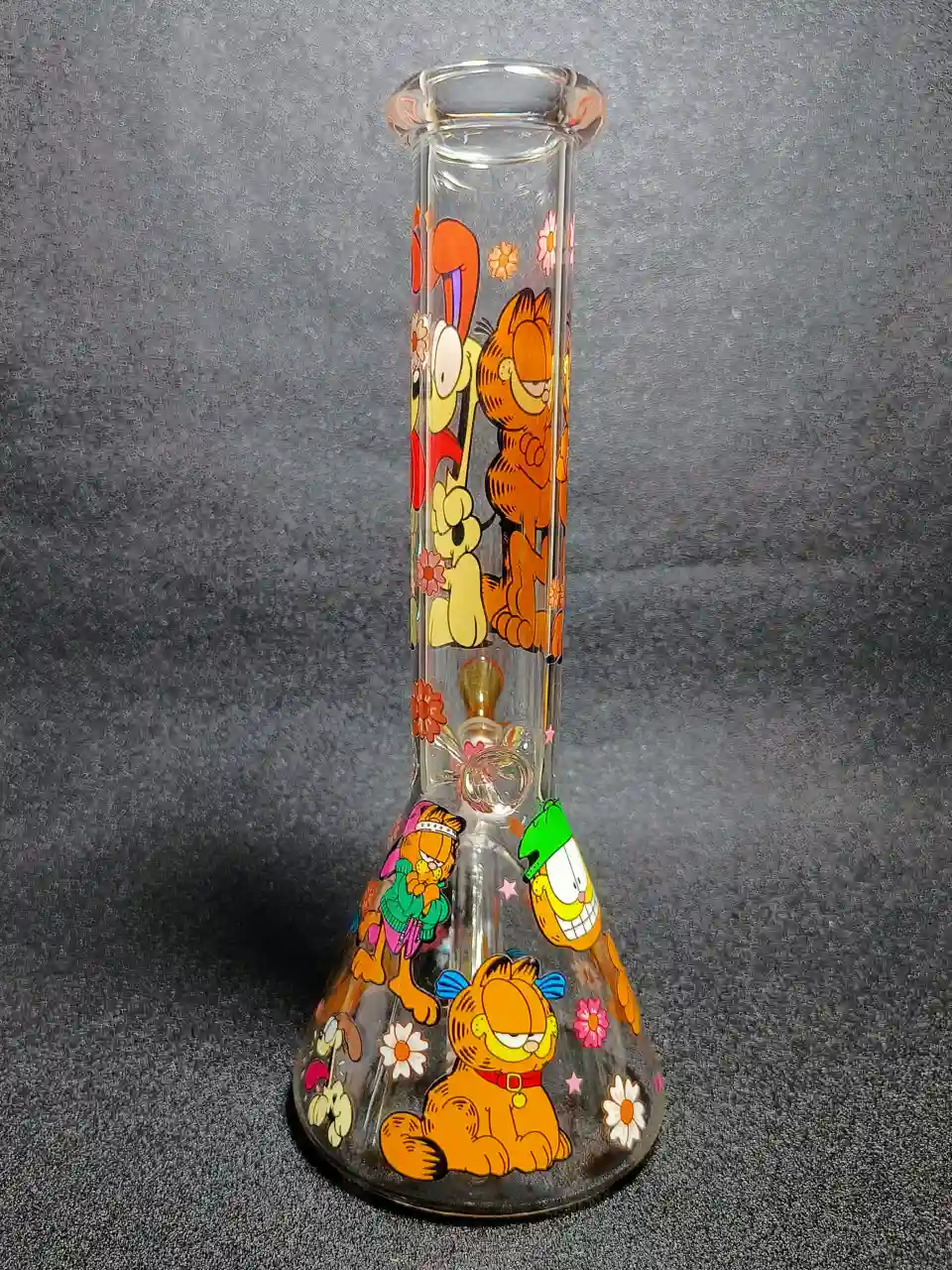 Garfield Comic Classic Lazy Cat Flower Beaker Glass Bong