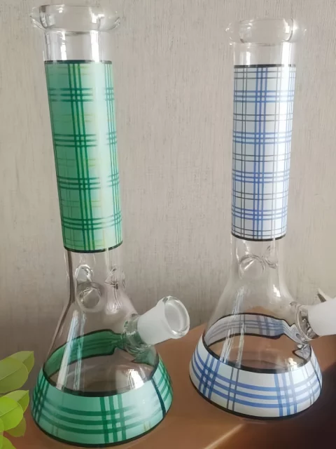 10" Green And Blue Plaid Pattern Glass Beaker Bong