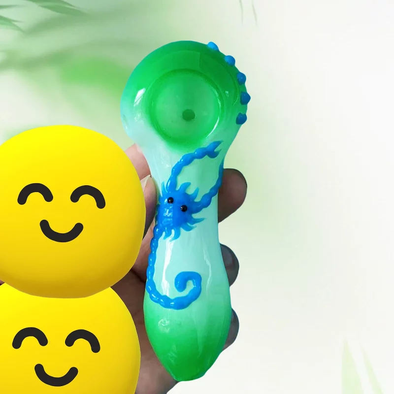 4.3" Green-to-white Glow Scorpion Spoon Pipe