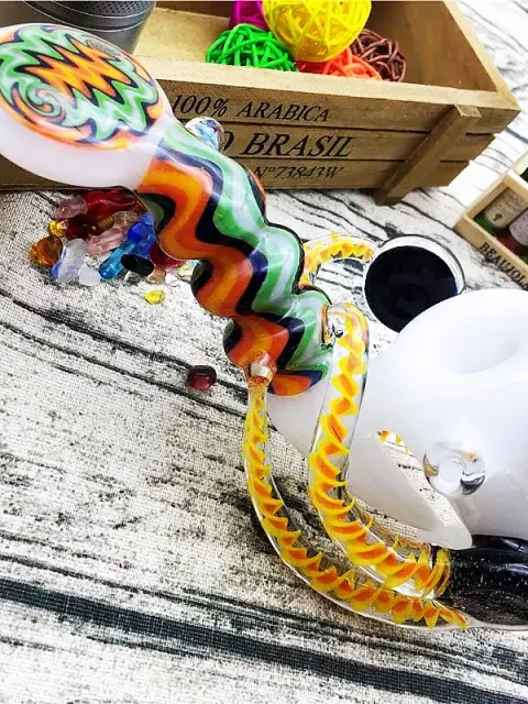7" Handcrafted Thick Horn Wig Wag Glass Pipe