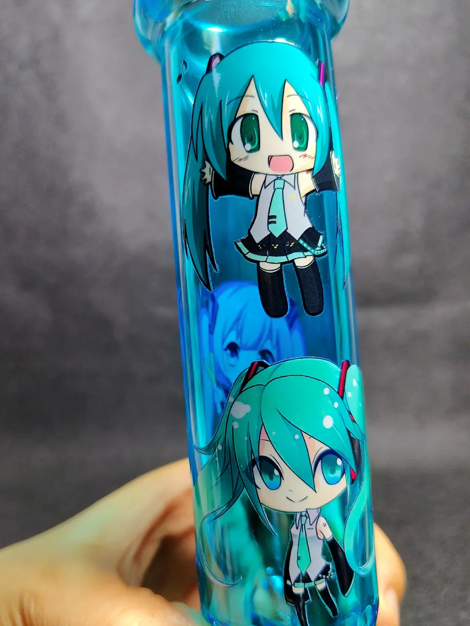 Hatsune Miku Vocaloid Chibi Green Pigtails Ice Blue Beaker Glass Bong