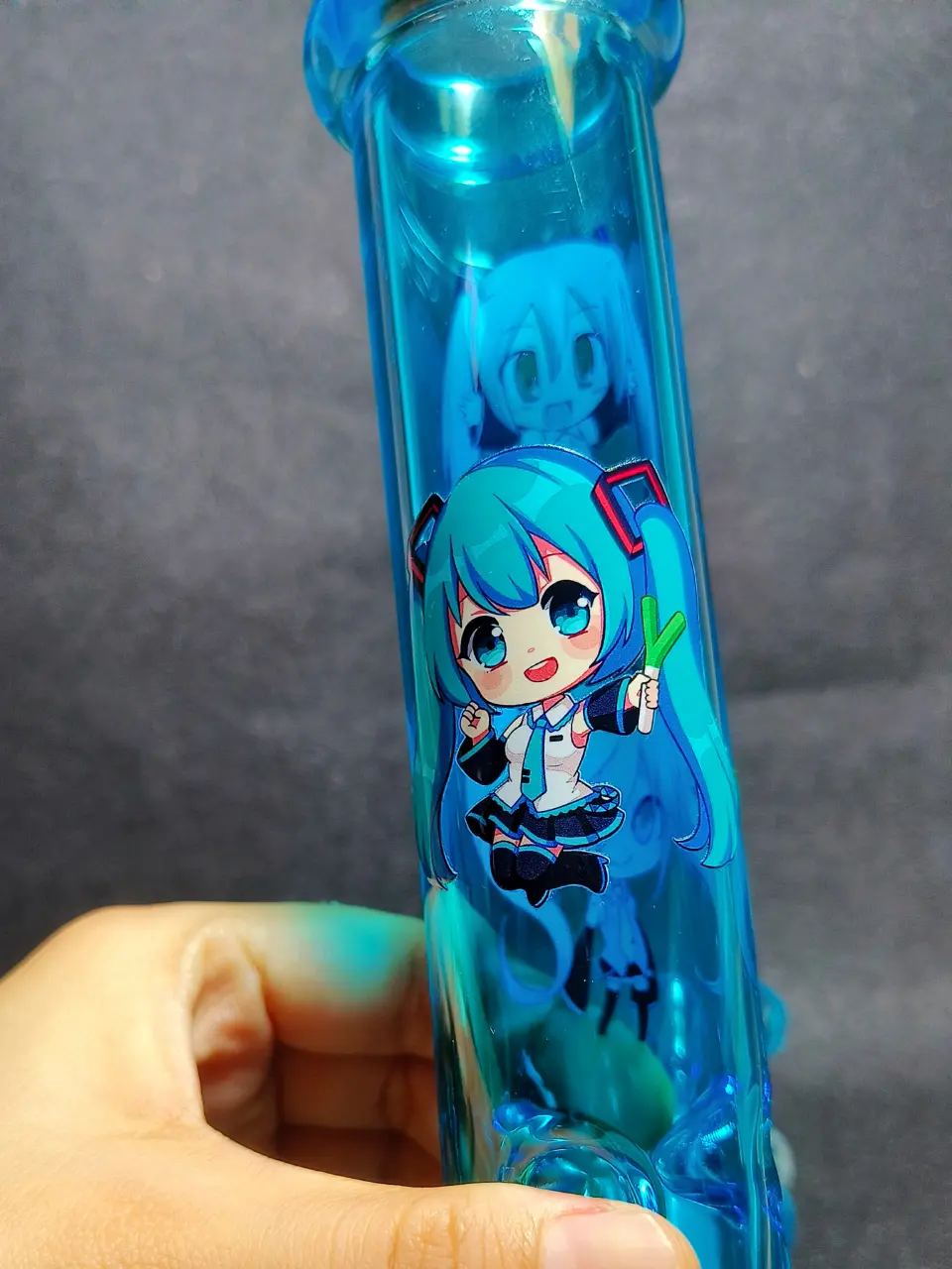 Hatsune Miku Vocaloid Chibi Green Pigtails Ice Blue Beaker Glass Bong