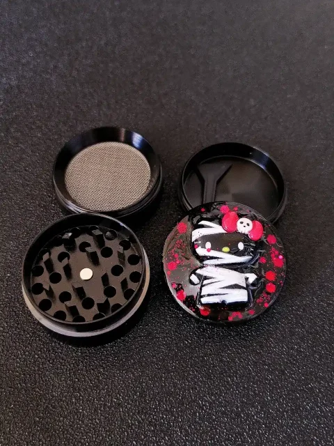 Hello Kitty Bandage Goth Black 4-Layer Metal Grinder Hello Kitty Bandage Goth Black 4-Layer Metal Grinder