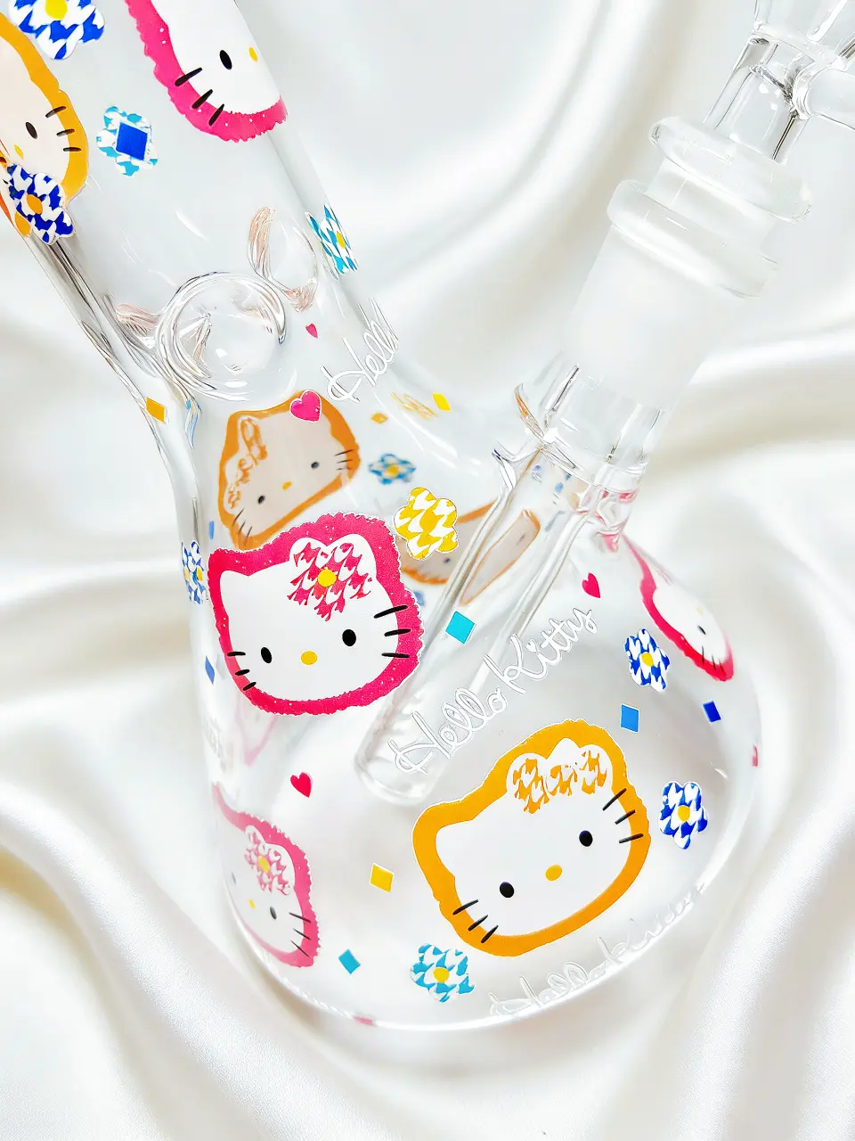10" Hello Kitty Colorful Border Candy House Beaker Glass Bong