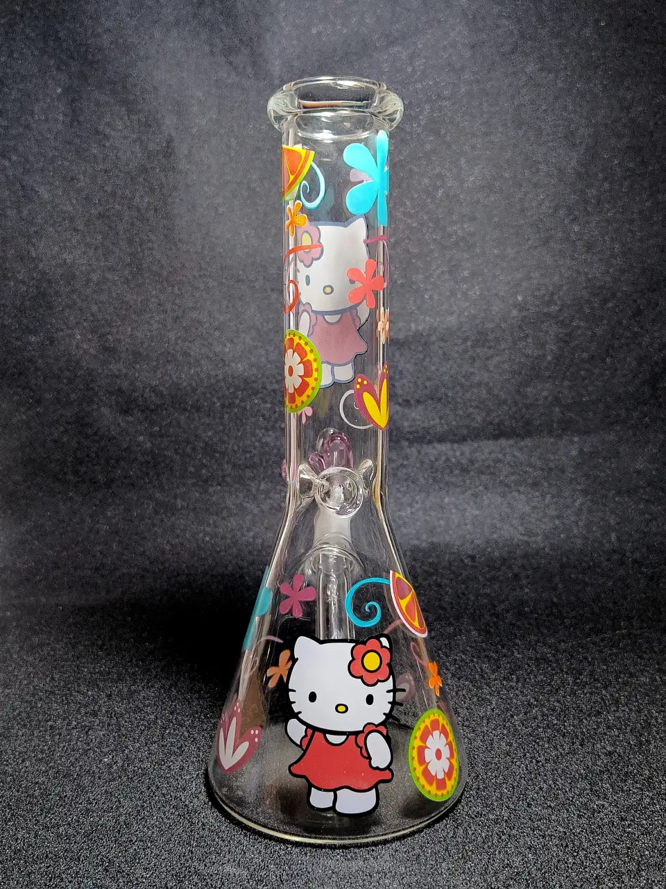 Hello Kitty Sanrio Retro Sweet Pop Art Flower Heart Beaker Glass Bong