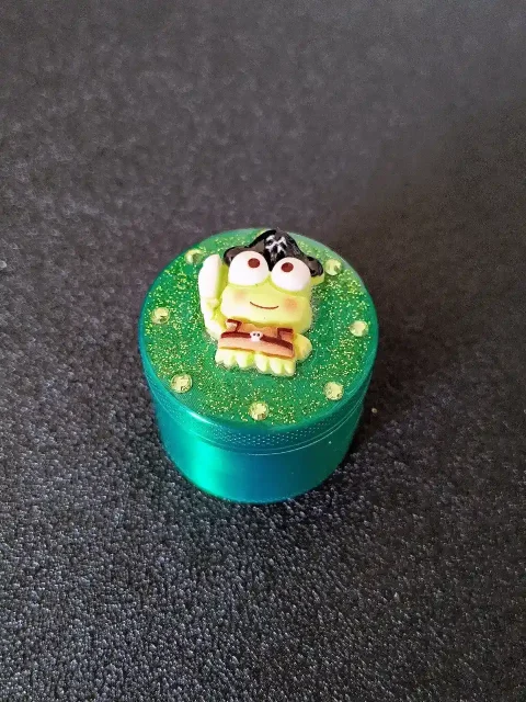 Keroppi Pirate Emerald Green Rhinestone 4-Layer Metal Grinder