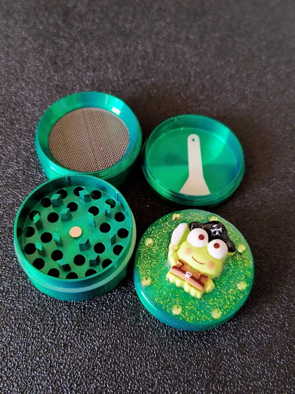 Keroppi Pirate Emerald Green Rhinestone 4-Layer Metal Grinder