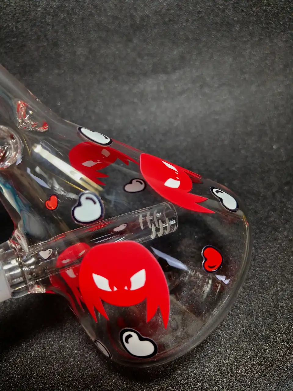 Knuckles Sonic the Hedgehog Beaker Glass Bong