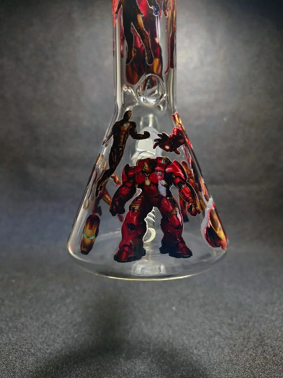 10" Marvel Avengers Iron Man Beaker Glass Bong