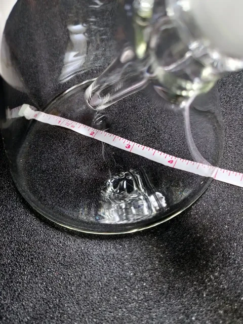 minimalist-no-logo-7mm-thick-glass-beaker-bong