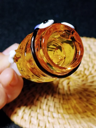 14mm Minion-Inspired Glass Bong Bowl – Deep & Big Slide