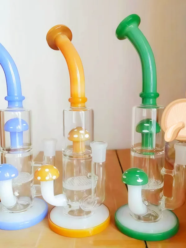 Mushroom Bong with Honeycomb Percs