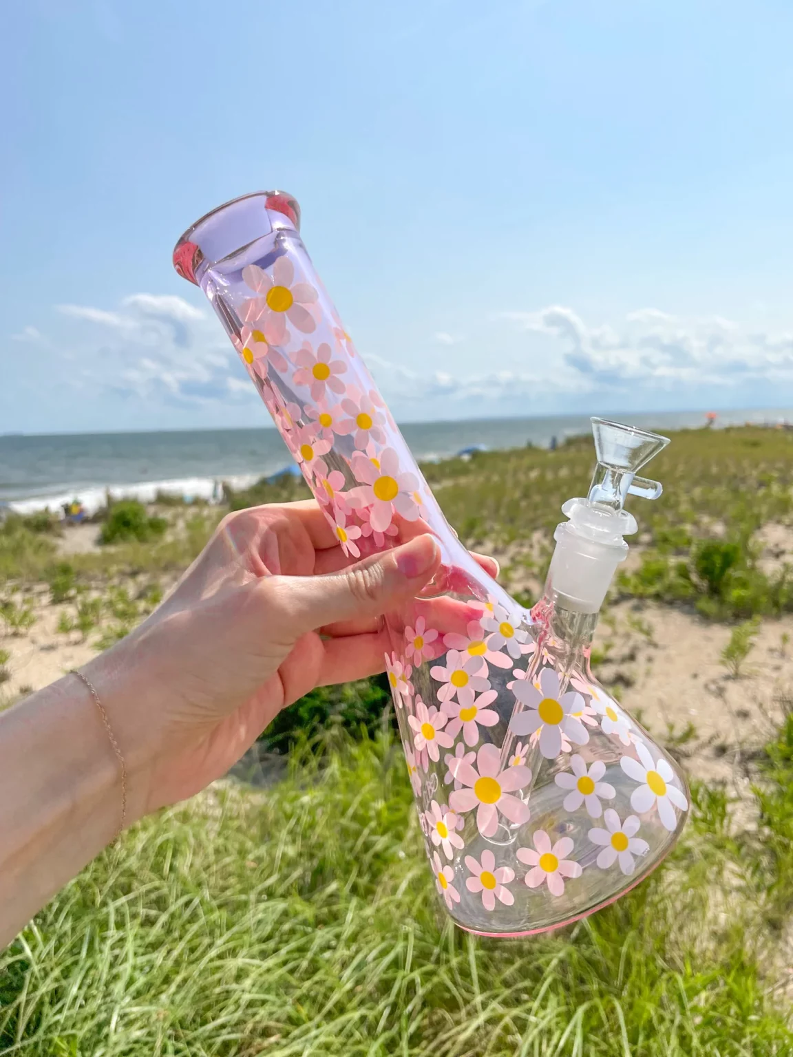 Pink Retro Daisy Bong