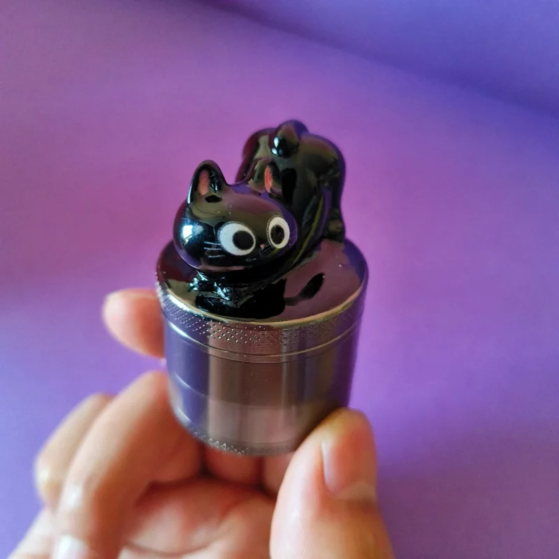 Playful Black Cat Mini Grinder – Cute, Compact & Functional