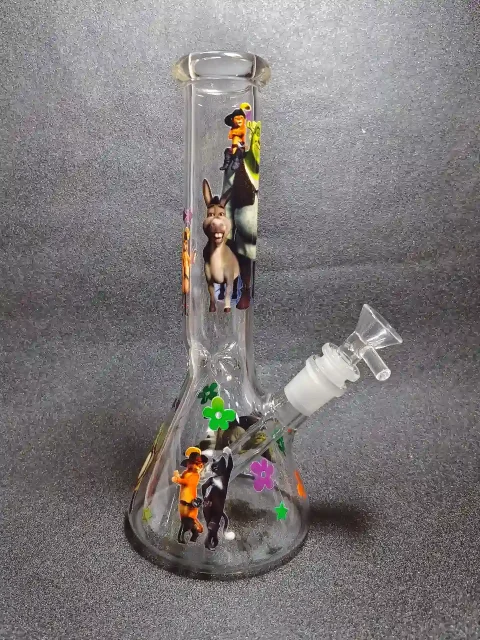 Shrek & Fiona Fantasy Theme Beaker Glass Bong Shrek & Fiona Fantasy Theme Beaker Glass Bong