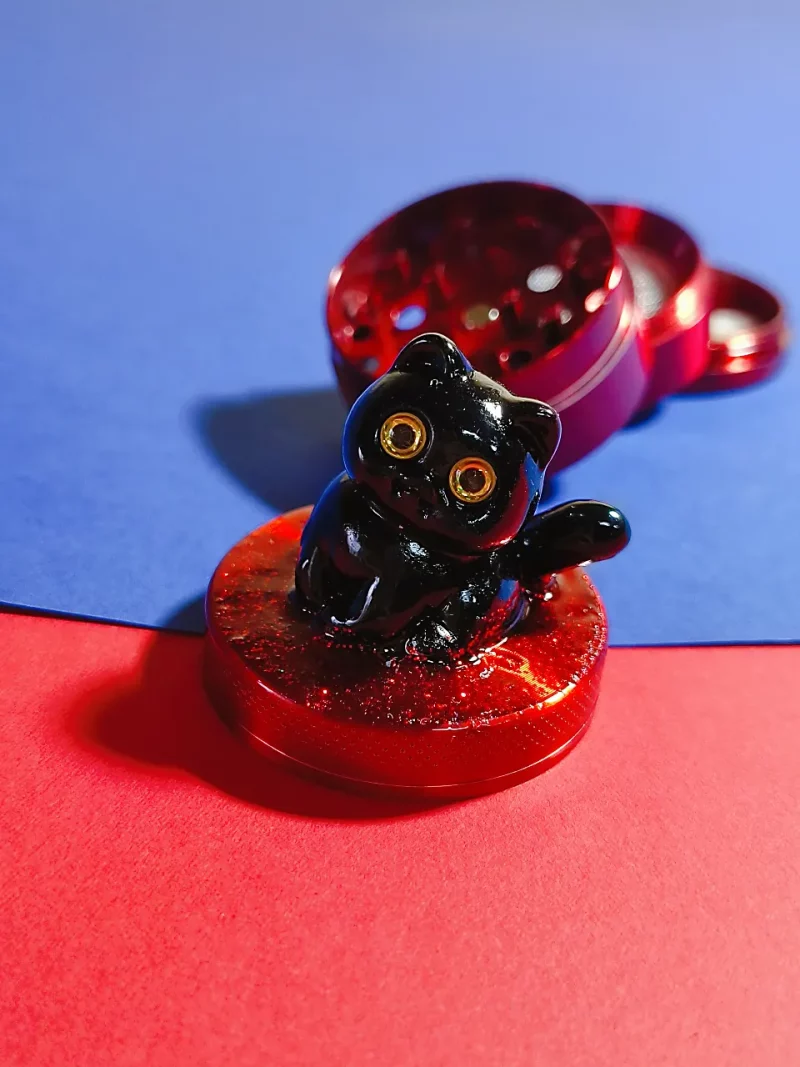 Sleek Black Cat Mini Metal Grinder