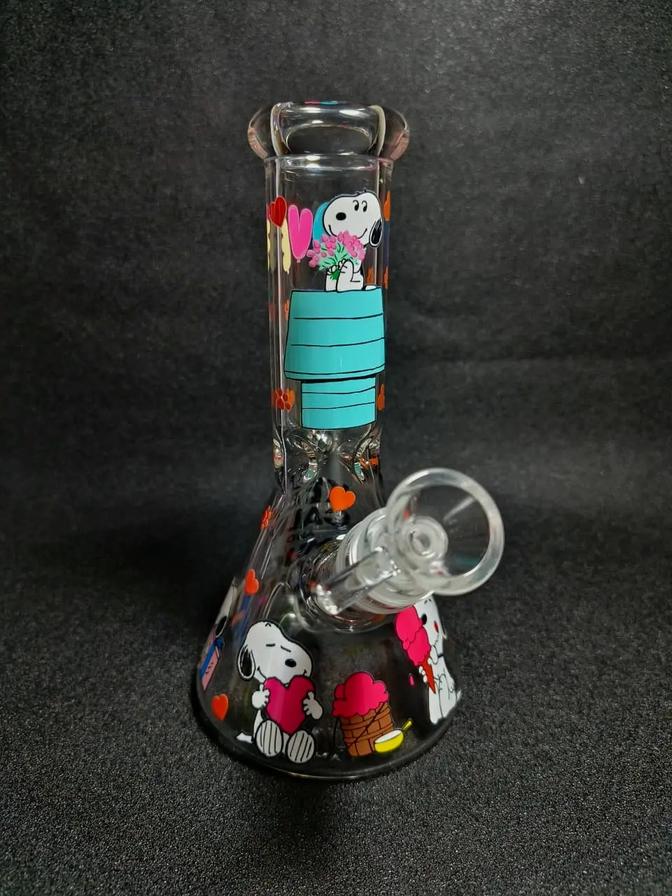 Snoopy Romantic Hearts & Flowers Beaker Glass Bong