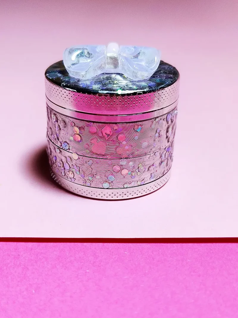 Sparkling Lavender Bow Metal Grinder