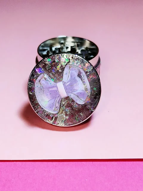 Sparkling Lavender Bow Metal Grinder