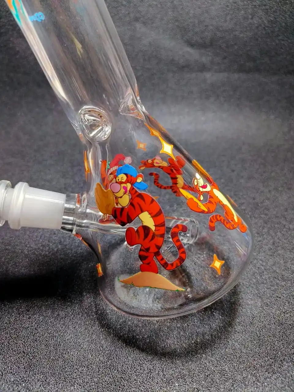 10" Tigger Hundred Acre Stars Beaker Glass Bong
