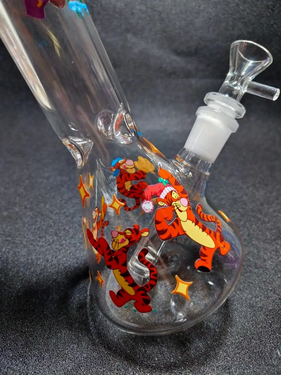 10" Tigger Hundred Acre Stars Beaker Glass Bong