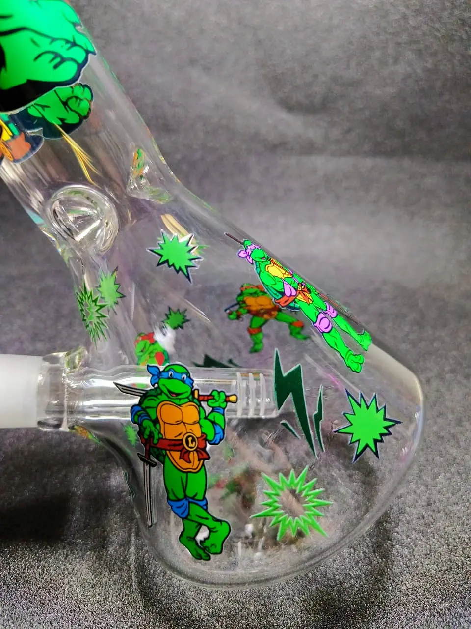 TMNT Teenage Mutant Ninja Turtles Beaker Glass Bong