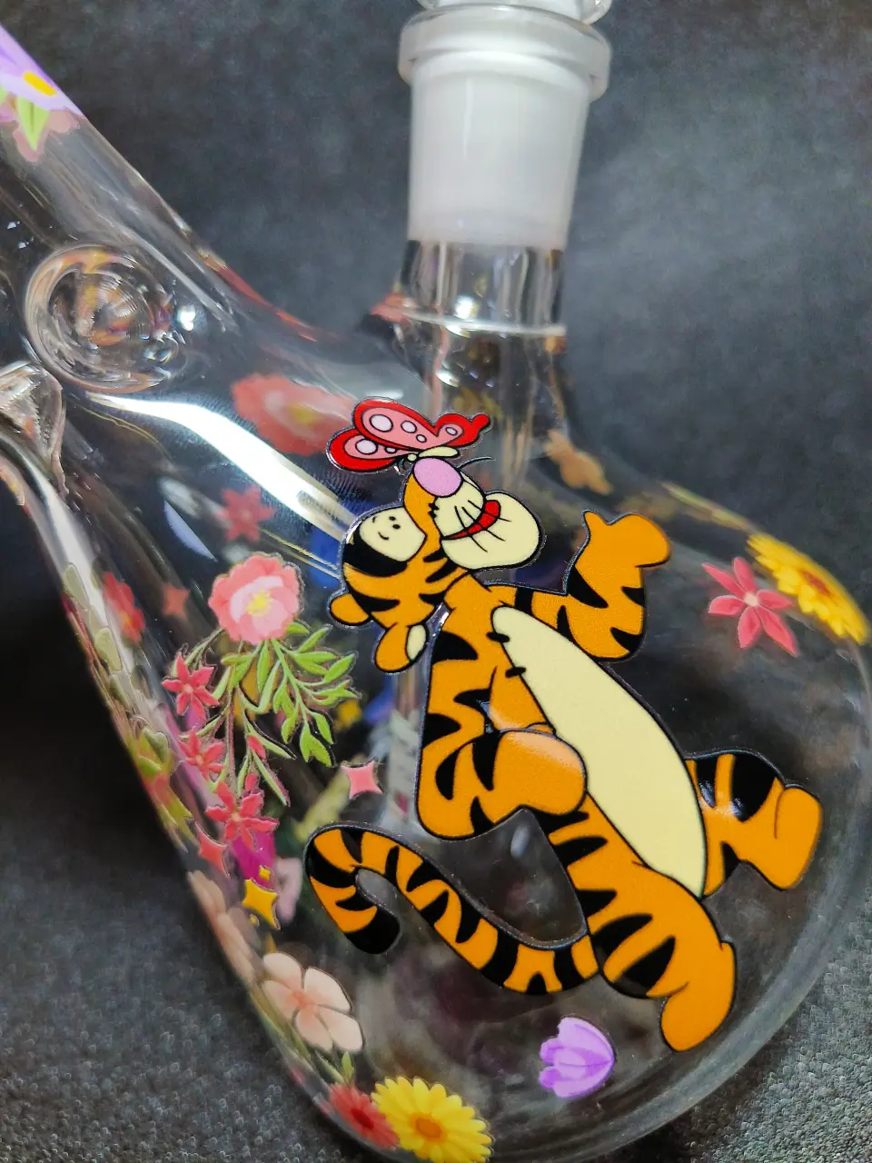 Winnie the Pooh Tigger Flower Garden Beaker Glass Bong